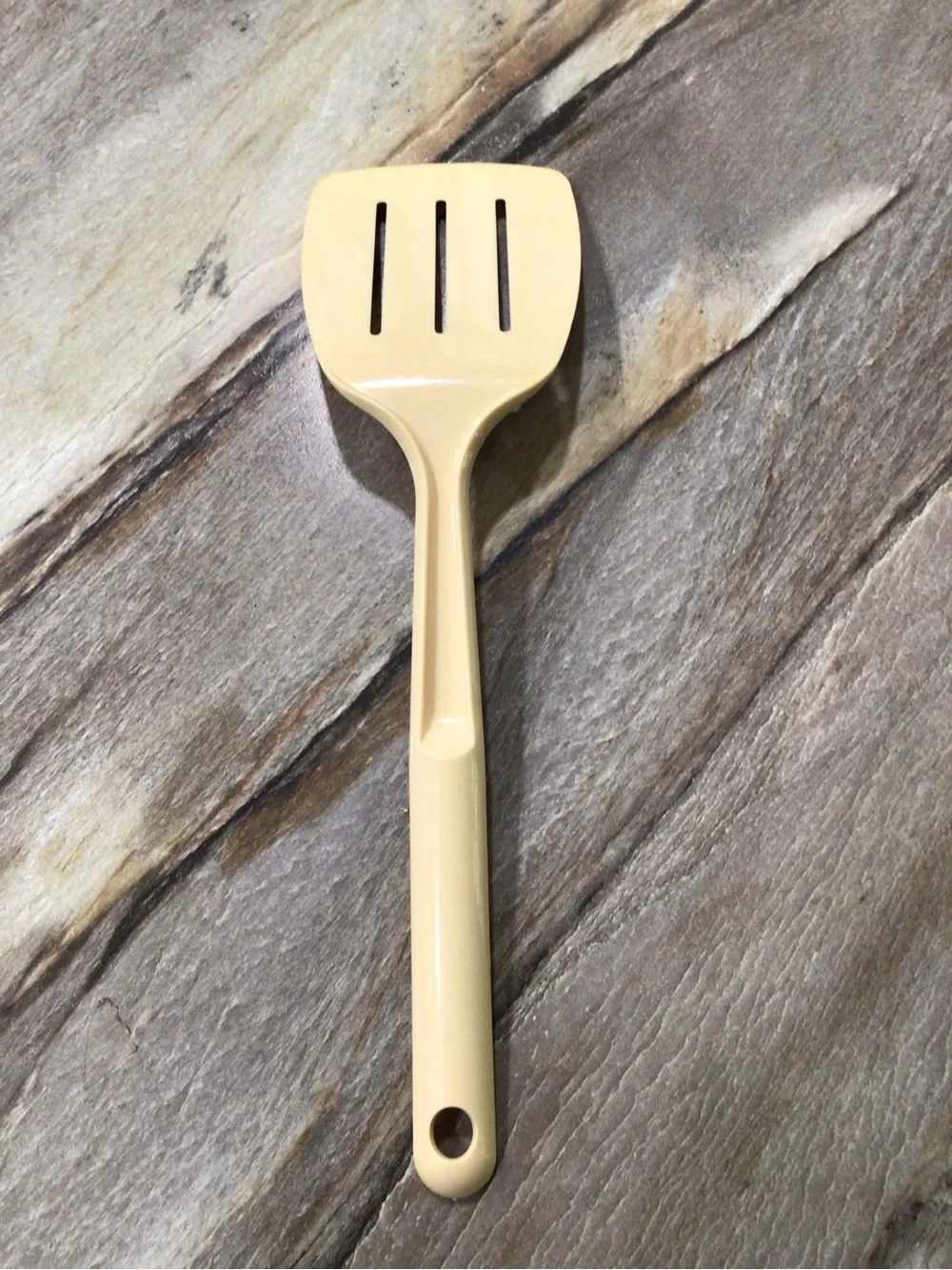 Sold! Vintage Tupperware Almond Slotted Spatula Turner 1813-5 Nylon Utensil 12”